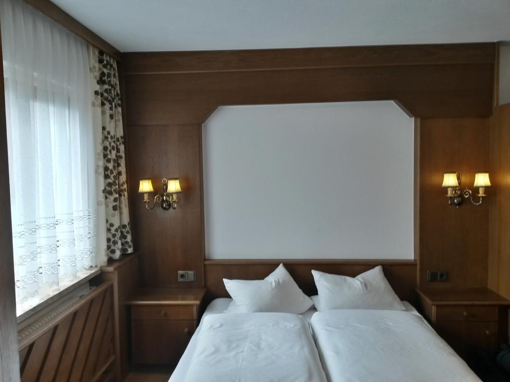Gasthof Pension Traube Karres Room photo